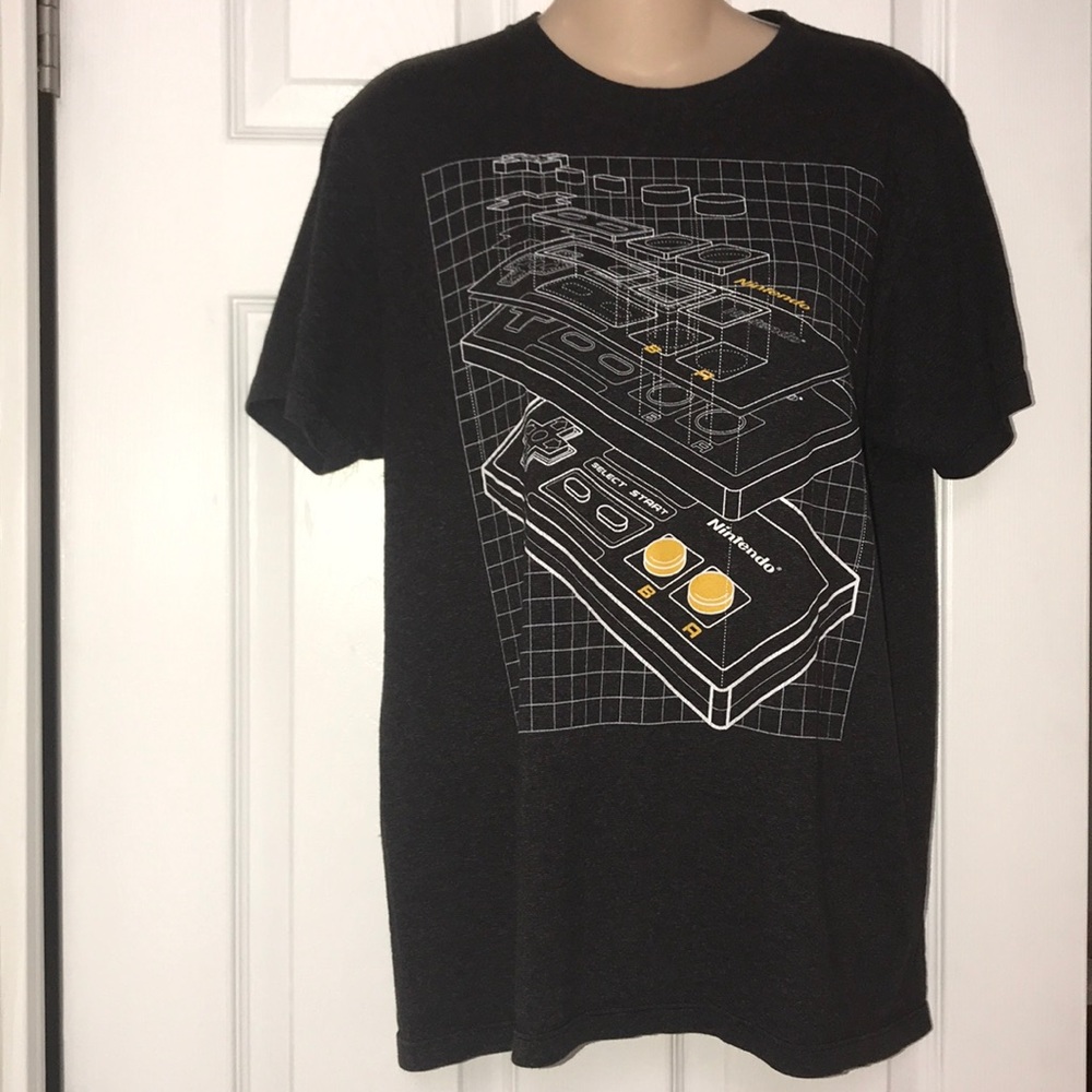 Nintendo remote controller Gary Graphic T-Shirt M